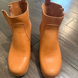 Swedish Hasbeens Boots, Sz 37, Natural Color, Zip It Emy